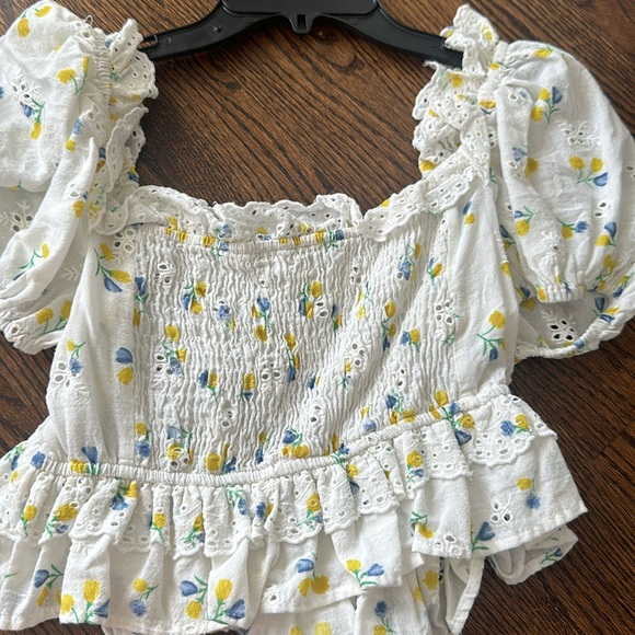 ZARA floral top - Picture 3 of 3